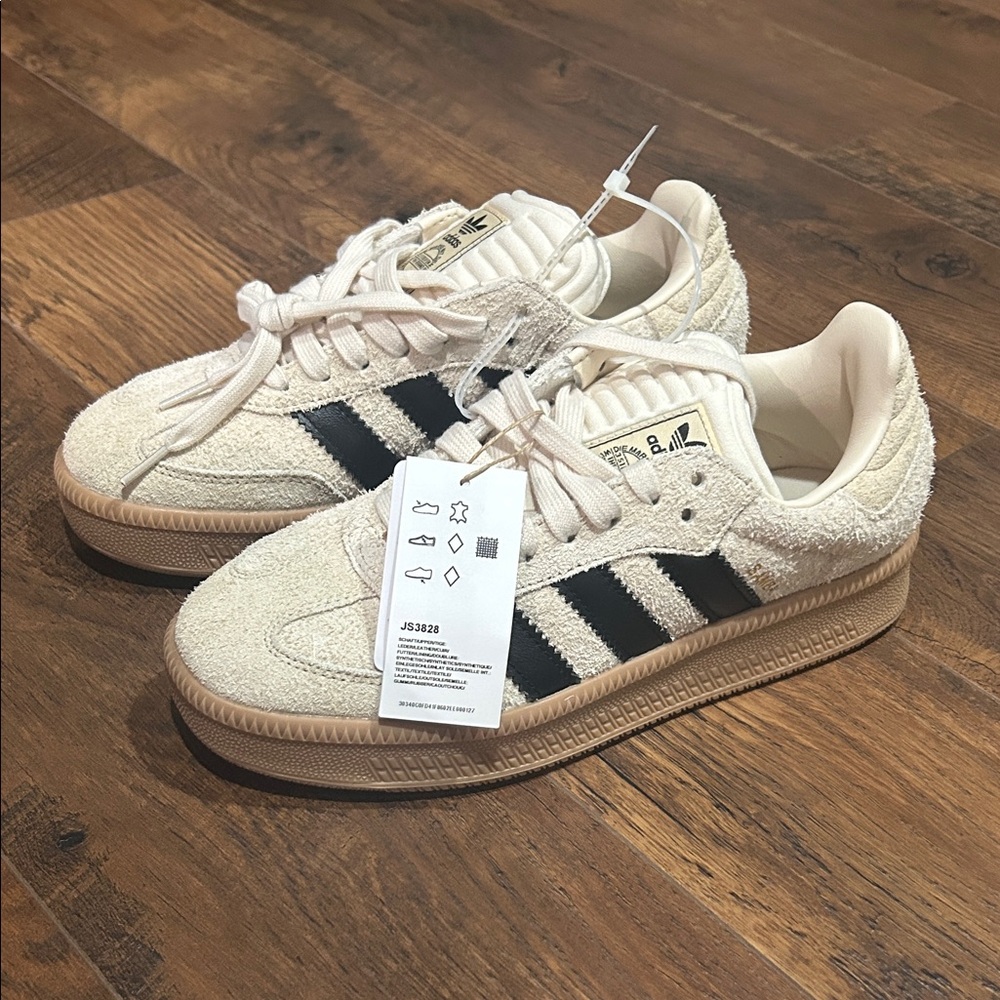 NWT Adidas Samba suede sneakers